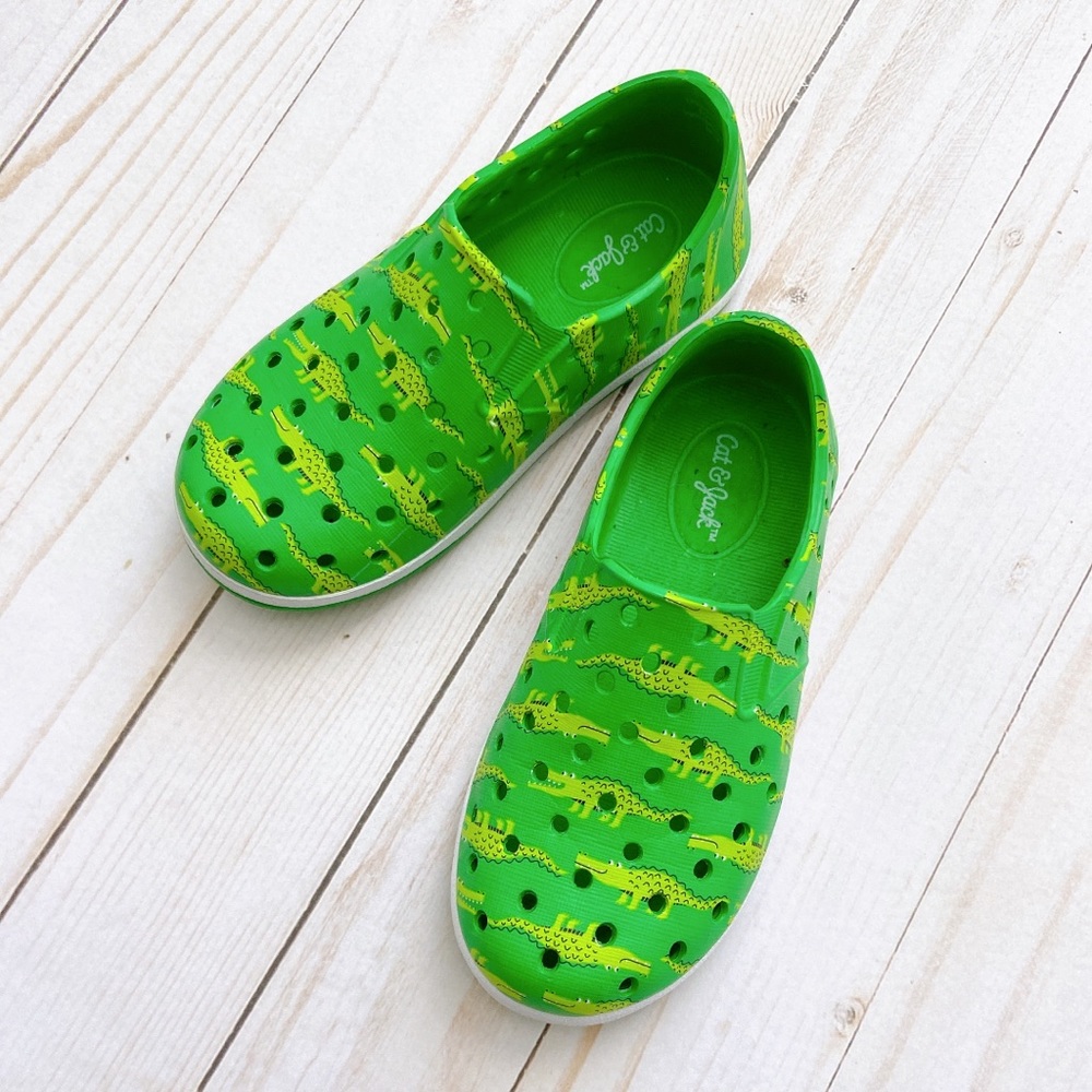 CAT & JACK WATER SHOES